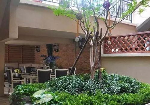 為什么現(xiàn)在別墅裝修都喜歡往下挖半層做成庭院？親身體驗(yàn)后才知道，好處多得超乎想象